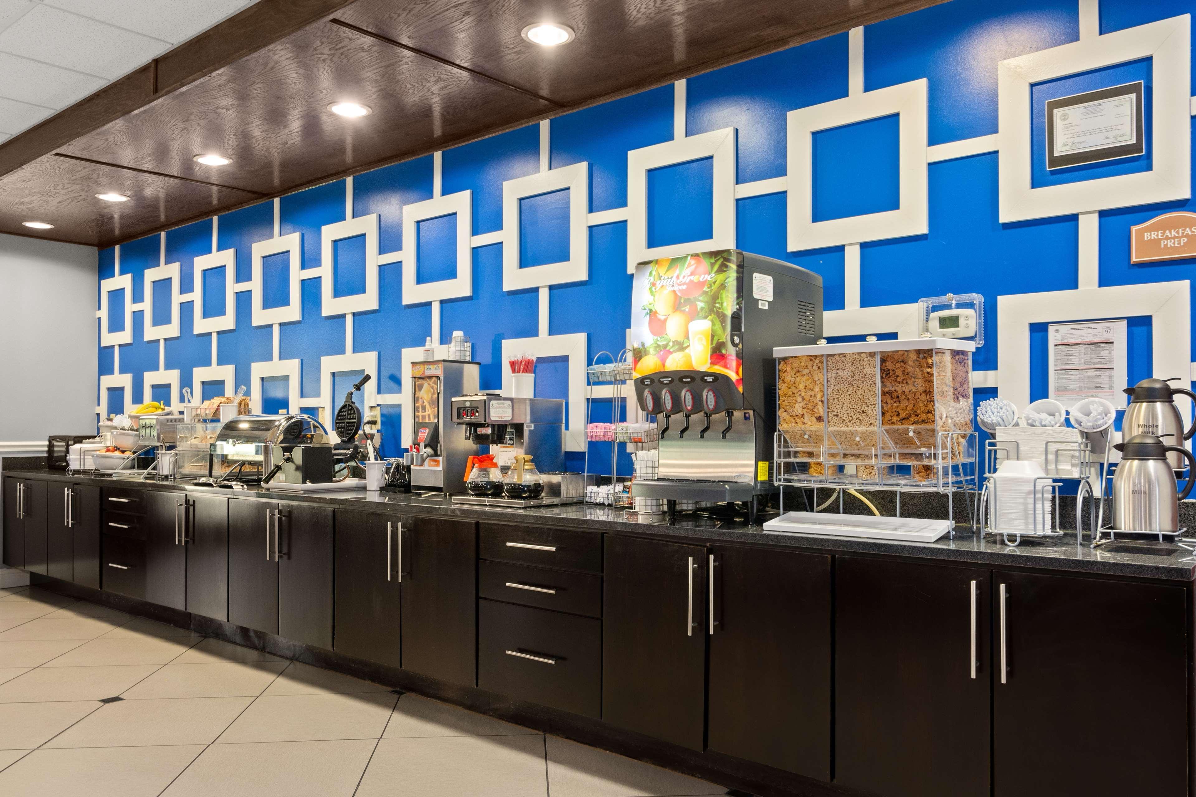 Surestay Plus Hotel By Best Western Portland Route 52 West Bagian luar foto